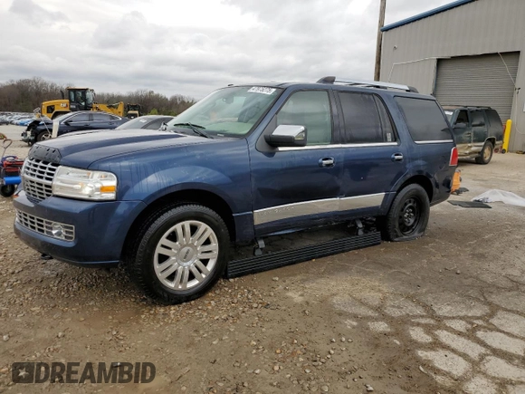 2013 Lincoln Navigator z VIN 5LMJJ2H54DEL06648, wystawiony jako Copart lot #47975275 z przebiegiem 189 591 mil mil oraz Szkoda całkowita • Salvage title. Historia ofert i sprzedaży dostępna na DreamBid. Obrazek 1.