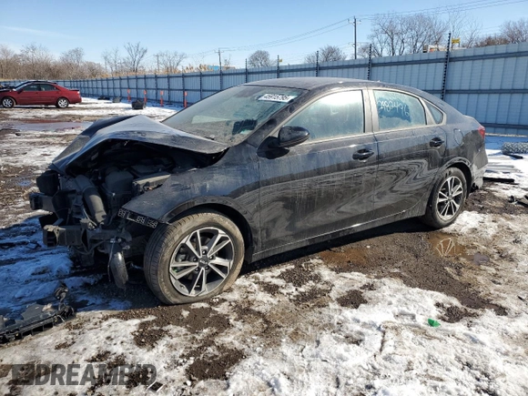 2022 Kia Forte LXS with VIN 3KPF24AD4NE428908, listed as a Copart auction lot 45915795 with 21,107 mi miles and Salvage Title. Bid and sale history available at carsss.com. Image 1.