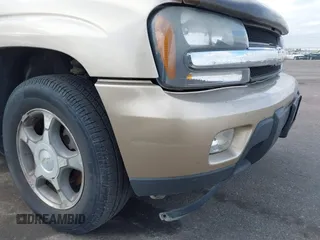 2006 Chevrolet TrailBlazer LS with VIN 1GNET16S966140461, listed as a IAAI auction lot 41453233 with 189,568 mi miles and . Bid and sale history available at DreamBid. Image 6.