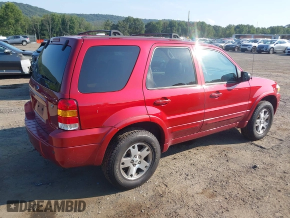 2005 Ford Escape Limited z VIN 1FMYU94185KB95271, wystawiony jako IAAI lot #40210446 z przebiegiem 71 038 mil mil oraz . Historia ofert i sprzedaży dostępna na DreamBid. Obrazek 4.