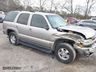 2002 Chevrolet Tahoe LT with VIN 1GNEC13Z22J256805, listed as a IAAI auction lot 41302460 with 249,578 mi miles. Bid and sale history available at carsss.com. Image 1.