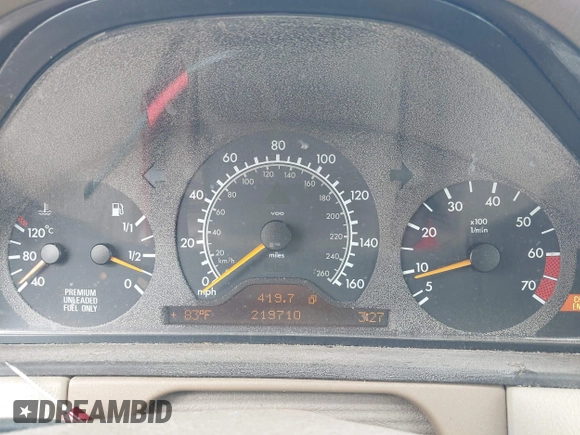 1998 Mercedes-Benz E-Class with VIN WDBJF65FXWA615255, listed as a IAAI auction lot 42146962 with 219,710 mi miles. Bid and sale history available at carsss.com. Image 7.