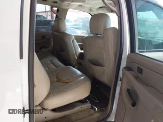 2004 Chevrolet Suburban Z71 with VIN 3GNFK16Z14G174393, listed as a IAAI auction lot 41934826 with 255,578 mi miles. Bid and sale history available at carsss.com. Image 8.