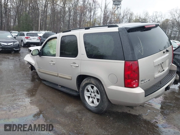2007 GMC Yukon SLT z VIN 1GKFK13037J282696, wystawiony jako IAAI lot #41996538 z przebiegiem 143 607 mil mil oraz . Historia ofert i sprzedaży dostępna na DreamBid. Obrazek 3.