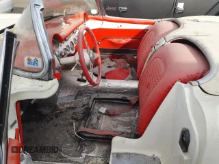 1956 Chevrolet Corvette с VIN E56S001613, выставлен на аукционе Copart как лот 75833614 с пробегом 5 646 миль миль и Списание • Salvage title. История ставок и продаж доступна на DreamBid. Изображение 7.