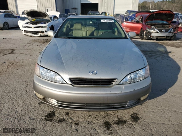 1998 Lexus ES 300 Luxury Sport Sdn with VIN JT8BF28G9W5037188, listed as a Copart auction lot 42256235 with 153,853 mi miles and Salvage Title. Bid and sale history available at carsss.com. Image 5.