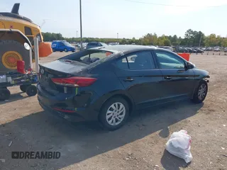 2017 Hyundai Elantra SE z VIN 5NPD74LF1HH099804, wystawiony jako IAAI lot #40579001 z przebiegiem 101 695 mil mil oraz . Historia ofert i sprzedaży dostępna na DreamBid. Obrazek 4.