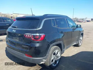 2021 Jeep Compass Limited with VIN 3C4NJDCB0MT575716, listed as a IAAI auction lot 40622338 with 47,057 mi miles and . Bid and sale history available at carsss.com. Image 4.