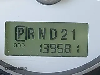 2006 Ford Escape XLS z VIN 1FMYU02Z96KA47068, wystawiony jako IAAI lot #42588037 z przebiegiem 139 581 mil mil oraz . Historia ofert i sprzedaży dostępna na DreamBid. Obrazek 14.