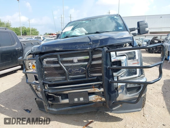 2020 Ford F-250 XL z VIN 1FT7W2BN1LEE18561, wystawiony jako IAAI lot #42178103 z przebiegiem 103 408 mil mil oraz . Historia ofert i sprzedaży dostępna na DreamBid. Obrazek 6.