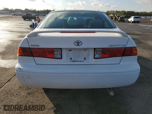 2001 Toyota Camry CE with VIN JT2BG22K610551574, listed as a Copart auction lot 82467224 with 131,730 mi miles and Clean Title. Bid and sale history available at carsss.com. Image 6.