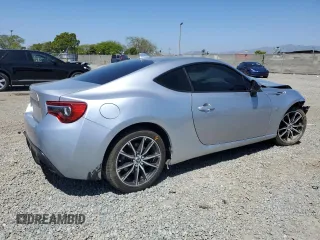 2020 Toyota 86 z VIN JF1ZNAA18L8754152, wystawiony jako Copart lot #56421095 z przebiegiem 87 954 mil mil oraz Szkoda całkowita • Salvage title. Historia ofert i sprzedaży dostępna na DreamBid. Obrazek 3.