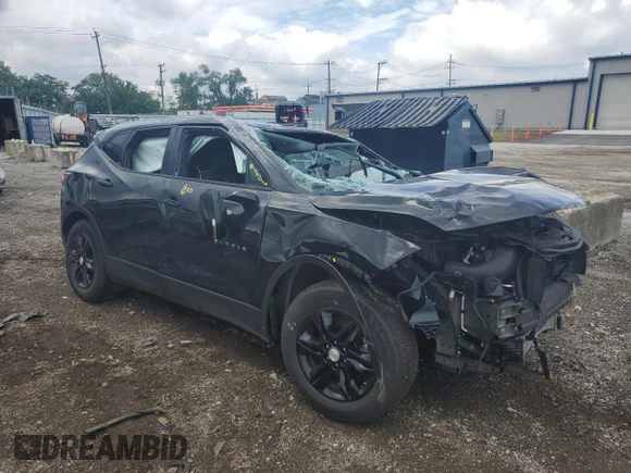 2022 Chevrolet Blazer LT z VIN 3GNKBHR48NS236491, wystawiony jako Copart lot #63805955 z przebiegiem Nie podano mil oraz Szkoda całkowita • Salvage title. Historia ofert i sprzedaży dostępna na DreamBid. Obrazek 4.