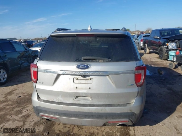 2017 Ford Explorer XLT with VIN 1FM5K8DH4HGD57405, listed as a IAAI auction lot 41461985 with 137,533 mi miles. Bid and sale history available at carsss.com. Image 16.