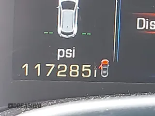 2014 Cadillac SRX Performance Collection with VIN 3GYFNCE31ES683465, listed as a IAAI auction lot 42107705 with 117,285 mi miles. Bid and sale history available at carsss.com. Image 15.