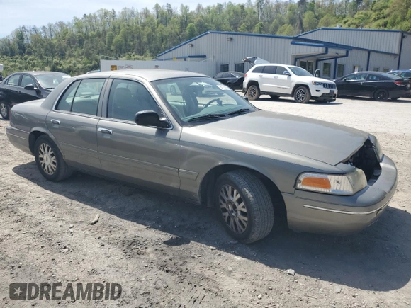 2004 Ford Crown Victoria LX z VIN 2FAFP74W14X130606, wystawiony jako Copart lot #54120085 z przebiegiem 221 700 mil mil oraz Szkody całkowita. Historia ofert i sprzedaży dostępna na DreamBid. Obrazek 4.