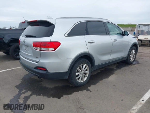 2017 Kia Sorento LX with VIN 5XYPG4A33HG267861, listed as a IAAI auction lot 41859069 with 96,559 mi miles. Bid and sale history available at carsss.com. Image 4.