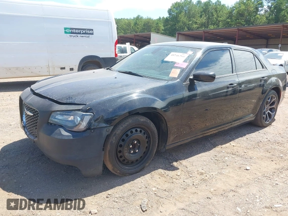 2015 Chrysler 300 with VIN 2C3CCABG1FH807740, listed as a IAAI auction lot 40246268 with 174,037 mi miles. Bid and sale history available at carsss.com. Image 2.