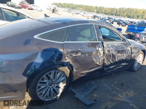 2019 Audi A7 z VIN WAUP2AF23KN033262, wystawiony jako IAAI lot #40678864 z przebiegiem 97 925 mil mil oraz . Historia ofert i sprzedaży dostępna na DreamBid. Obrazek 6.