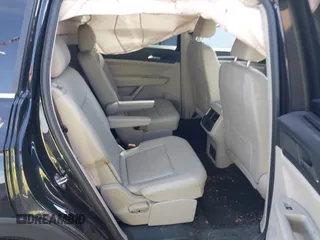 2022 Volkswagen Atlas SE with VIN 1V2KR2CA6NC532226, listed as a IAAI auction lot 42244894 with 33,767 mi miles and . Bid and sale history available at DreamBid. Image 8.