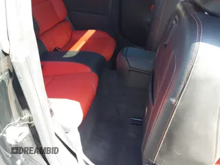 2015 Chevrolet Camaro LT z VIN 2G1FF1E34F9168703, wystawiony jako IAAI lot #42049357 z przebiegiem Nie podano mil oraz . Historia ofert i sprzedaży dostępna na DreamBid. Obrazek 8.