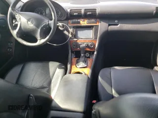 2006 Mercedes-Benz C 230 Sport с VIN WDBRF56H66F795396, выставлен на аукционе Copart как лот 48360265 с пробегом 168 327 миль миль и Списание • Salvage title. История ставок и продаж доступна на DreamBid. Изображение 8.