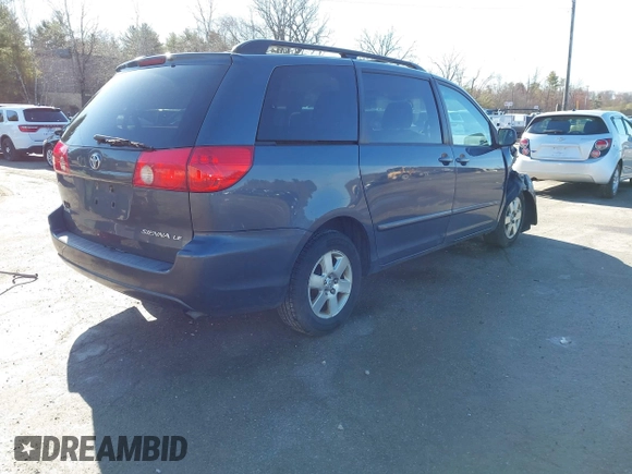 2010 Toyota Sienna CE с VIN 5TDKK4CC7AS323329, выставлен на аукционе IAAI как лот 42034932 с пробегом 525 766 миль миль и . История ставок и продаж доступна на DreamBid. Изображение 4.