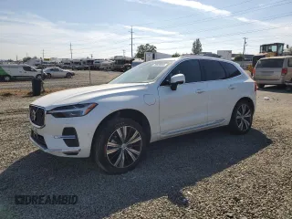 2022 Volvo XC60 Recharge Plug-In Hybrid Inscription with VIN YV4BR0DL8N1977677, listed as a Copart auction lot 70529504 with 29,290 mi miles and Salvage Title. Bid and sale history available at carsss.com. Image 1.