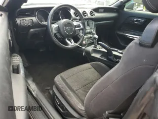 2017 Ford Mustang V6 z VIN 1FATP8EM4H5238649, wystawiony jako Copart lot #59059685 z przebiegiem 102 156 mil mil oraz Szkoda całkowita • Salvage title. Historia ofert i sprzedaży dostępna na DreamBid. Obrazek 8.