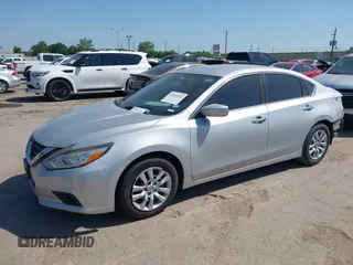 2016 Nissan Altima SR with VIN 1N4AL3AP2GC233935, listed as a IAAI auction lot 42010942 with 116,757 mi miles and . Bid and sale history available at carsss.com. Image 18.