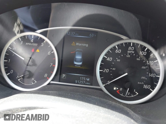 2017 Nissan Sentra SV with VIN 3N1AB7AP5HY364695, listed as a IAAI auction lot 42333318 with 91,257 mi miles and . Bid and sale history available at DreamBid. Image 7.