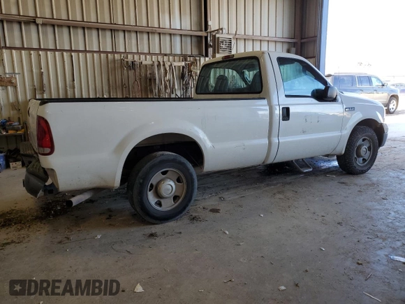 2005 Ford F-250 XL z VIN 1FTNF20545EB79620, wystawiony jako Copart lot #84940344 z przebiegiem 209 677 mil mil oraz Szkoda całkowita • Salvage title. Historia ofert i sprzedaży dostępna na DreamBid. Obrazek 3.