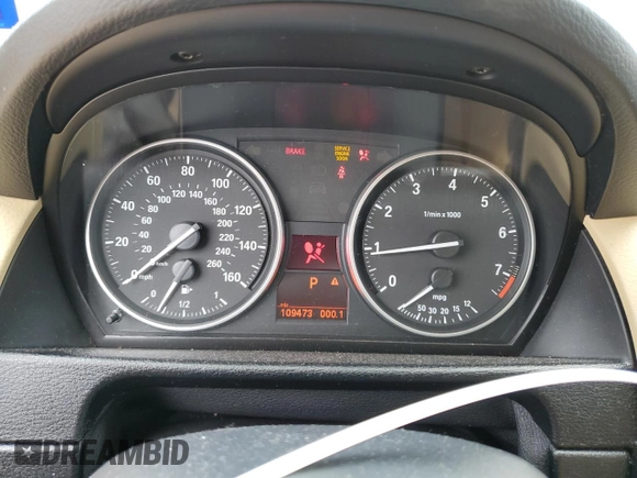 2014 BMW X1 xDrive28i z VIN WBAVL1C56EVY10542, wystawiony jako Copart lot #53116555 z przebiegiem 109 473 mil mil oraz Czysty tytuł • Clean title. Historia ofert i sprzedaży dostępna na DreamBid. Obrazek 9.