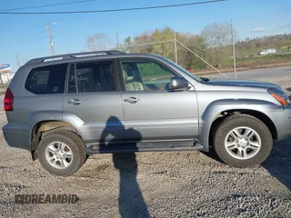 2004 Lexus GX 470 with VIN JTJBT20X440045714, listed as a IAAI auction lot 42026723 with 237,762 mi miles. Bid and sale history available at carsss.com. Image 14.
