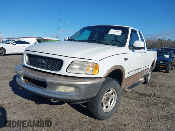 1997 Ford F-150 XL with VIN 1FTDX18W0VND35992, listed as a IAAI auction lot 41718167 with 285,973 mi miles. Bid and sale history available at carsss.com. Image 2.