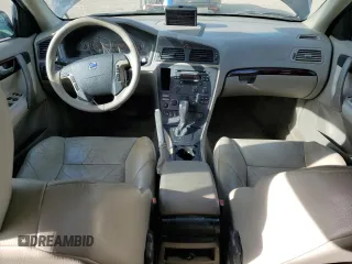 2004 Volvo V70 with VIN YV1SW59V842395259, listed as a Copart auction lot 52301795 with 213,776 mi miles and Salvage Title. Bid and sale history available at carsss.com. Image 8.