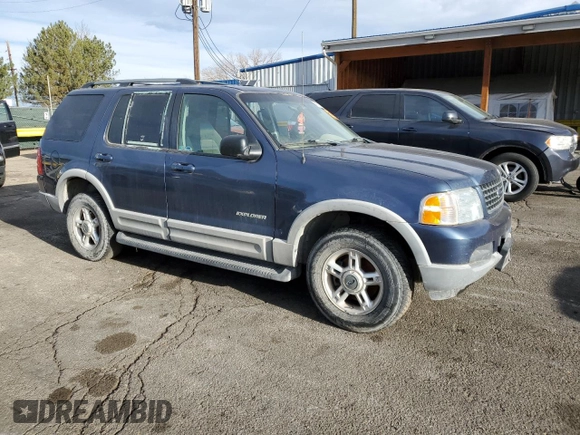 2002 Ford Explorer XLT z VIN 1FMDU73E62ZB46631, wystawiony jako Copart lot #49795745 z przebiegiem 177 518 mil mil oraz Czysty tytuł • Clean title. Historia ofert i sprzedaży dostępna na DreamBid. Obrazek 4.