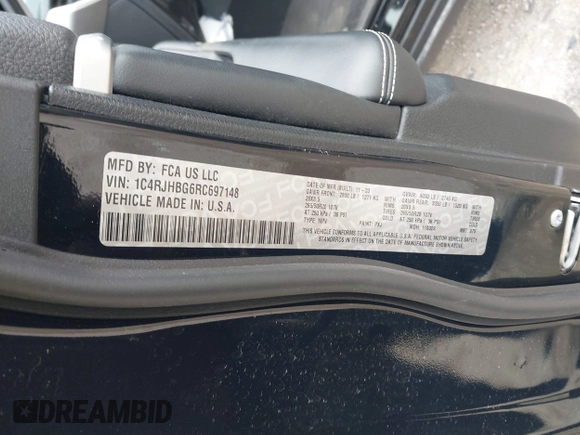 2024 Jeep Grand Cherokee Limited z VIN 1C4RJHBG6RC697148, wystawiony jako IAAI lot #41902772 z przebiegiem 8 082 mil mil oraz . Historia ofert i sprzedaży dostępna na DreamBid. Obrazek 9.