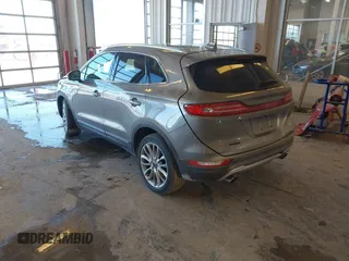 2016 Lincoln MKC Reserve with VIN 5LMCJ3C93GUJ19078, listed as a IAAI auction lot 41633487 with 91,961 mi miles and . Bid and sale history available at DreamBid. Image 3.