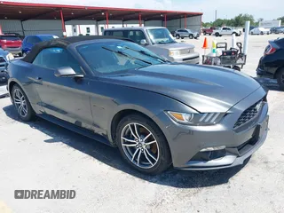 2016 Ford Mustang EcoBoost Premium z VIN 1FATP8UHXG5299412, wystawiony jako IAAI lot #42202822 z przebiegiem 121 693 mil mil oraz . Historia ofert i sprzedaży dostępna na DreamBid. Obrazek 1.
