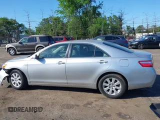 2007 Toyota Camry LE z VIN JTNBK46K473003622, wystawiony jako IAAI lot #42286264 z przebiegiem 105 630 mil mil oraz . Historia ofert i sprzedaży dostępna na DreamBid. Obrazek 15.
