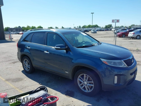 2015 Kia Sorento LX with VIN 5XYKTDA64FG554803, listed as a IAAI auction lot 42561844 with Not provided miles and . Bid and sale history available at DreamBid. Image 1.