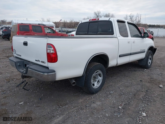 2005 Toyota Tundra SR5 with VIN 5TBBT44145S472290, listed as a IAAI auction lot 41030814 with 159,098 mi miles. Bid and sale history available at carsss.com. Image 4.