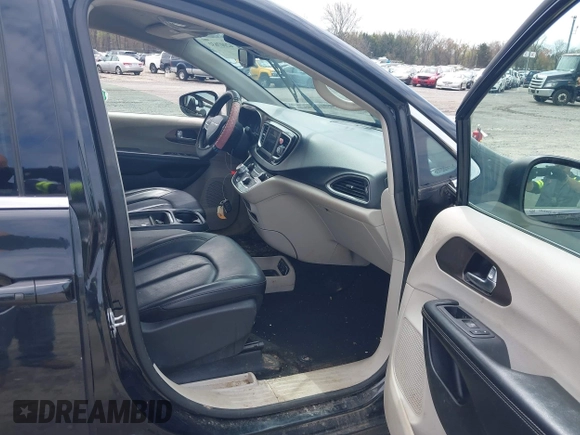 2021 Chrysler Voyager LXi with VIN 2C4RC1DG5MR532190, listed as a IAAI auction lot 42007631 with 101,280 mi miles and . Bid and sale history available at DreamBid. Image 5.