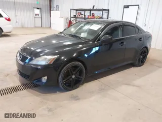 2006 Lexus IS 350 Auto with VIN JTHBE262565011326, listed as a IAAI auction lot 41514932 with 194,442 mi miles. Bid and sale history available at carsss.com. Image 2.