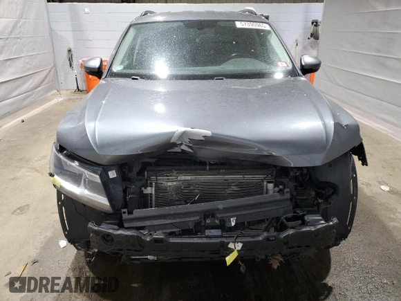 2018 Volkswagen Tiguan SEL z VIN 3VV2B7AX7JM002724, wystawiony jako Copart lot #57390965 z przebiegiem 103 661 mil mil oraz Szkoda całkowita • Salvage title. Historia ofert i sprzedaży dostępna na DreamBid. Obrazek 5.
