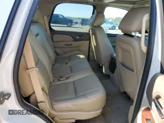 2013 Chevrolet Tahoe LT z VIN 1GNSCBE00DR237312, wystawiony jako Copart lot #48971785 z przebiegiem 211 410 mil mil oraz Szkoda całkowita • Salvage title. Historia ofert i sprzedaży dostępna na DreamBid. Obrazek 11.