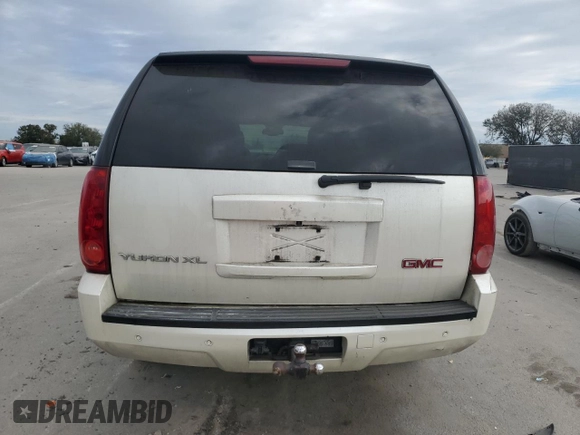 2008 GMC Yukon XL SLE w/3SA with VIN 1GKFC16048R265594, listed as a Copart auction lot 87994475 with 279,216 mi miles and Salvage Title. Bid and sale history available at carsss.com. Image 6.