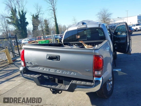 2018 Toyota Tacoma SR with VIN 3TMCZ5AN9JM127113, listed as a IAAI auction lot 41400379 with 12,660 mi miles. Bid and sale history available at carsss.com. Image 17.