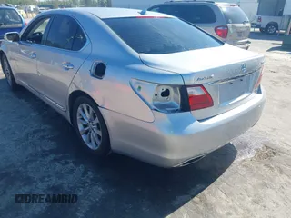 2010 Lexus LS 460 z VIN JTHCL5EFXA5006440, wystawiony jako IAAI lot #41988811 z przebiegiem 162 599 mil mil oraz . Historia ofert i sprzedaży dostępna na DreamBid. Obrazek 6.